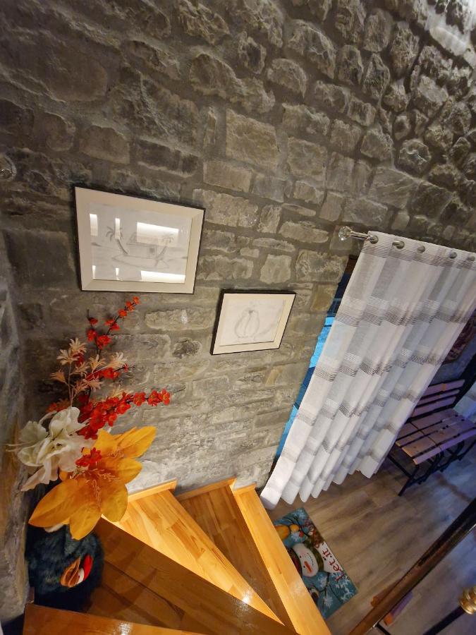 The Stone House Aparthotel *