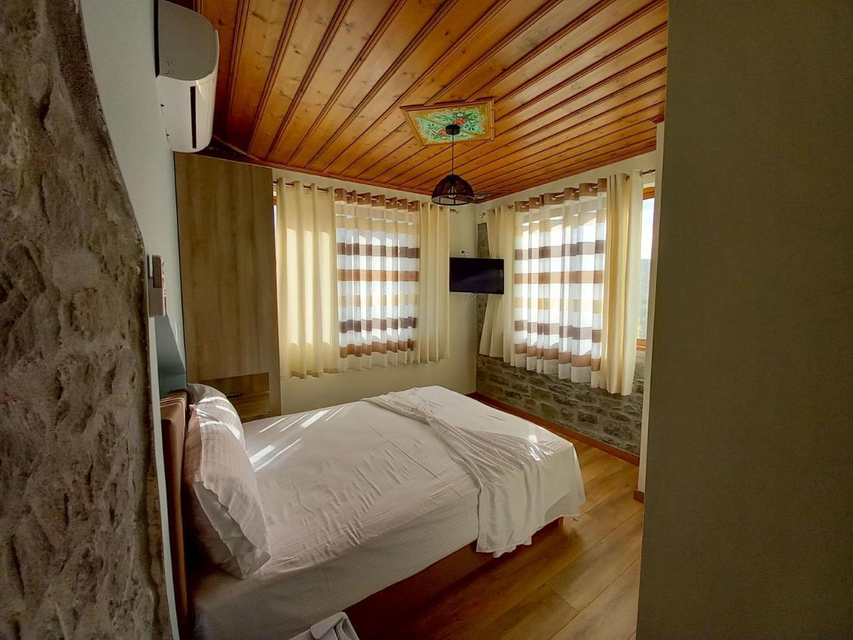 The Stone House Aparthotel Permet